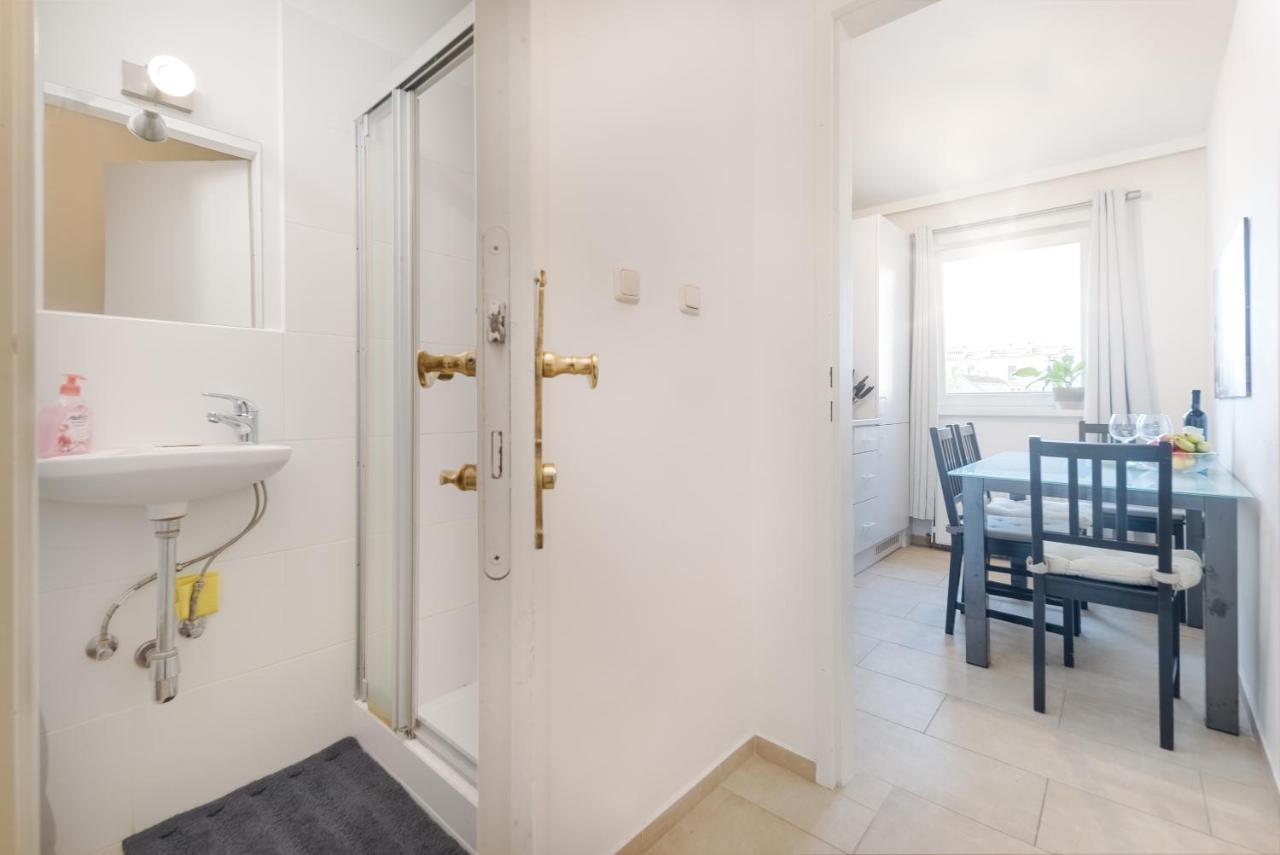 Perfect For Long Term Stay, Two Min To Hauptbahnhof, 18 Vienna Luaran gambar